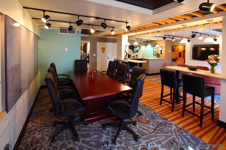Delta Hotels By Marriott Minneapolis Northeast Restoran gambar